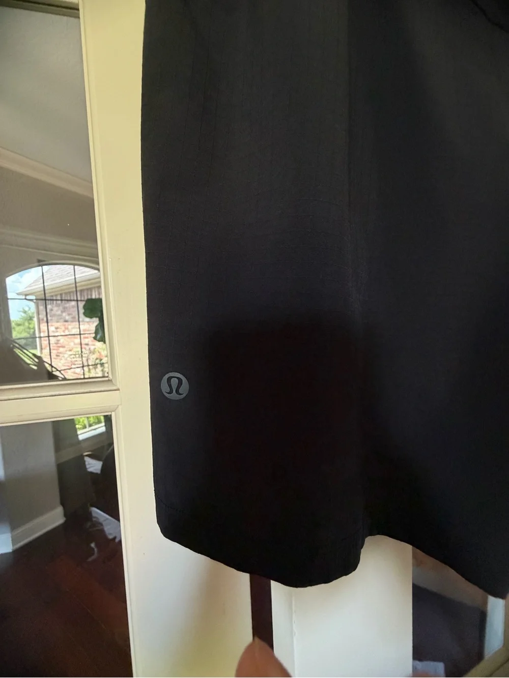 lululemon Women’s Black Lined Running Shorts Drawstring Zip Pocket Size 6/8
